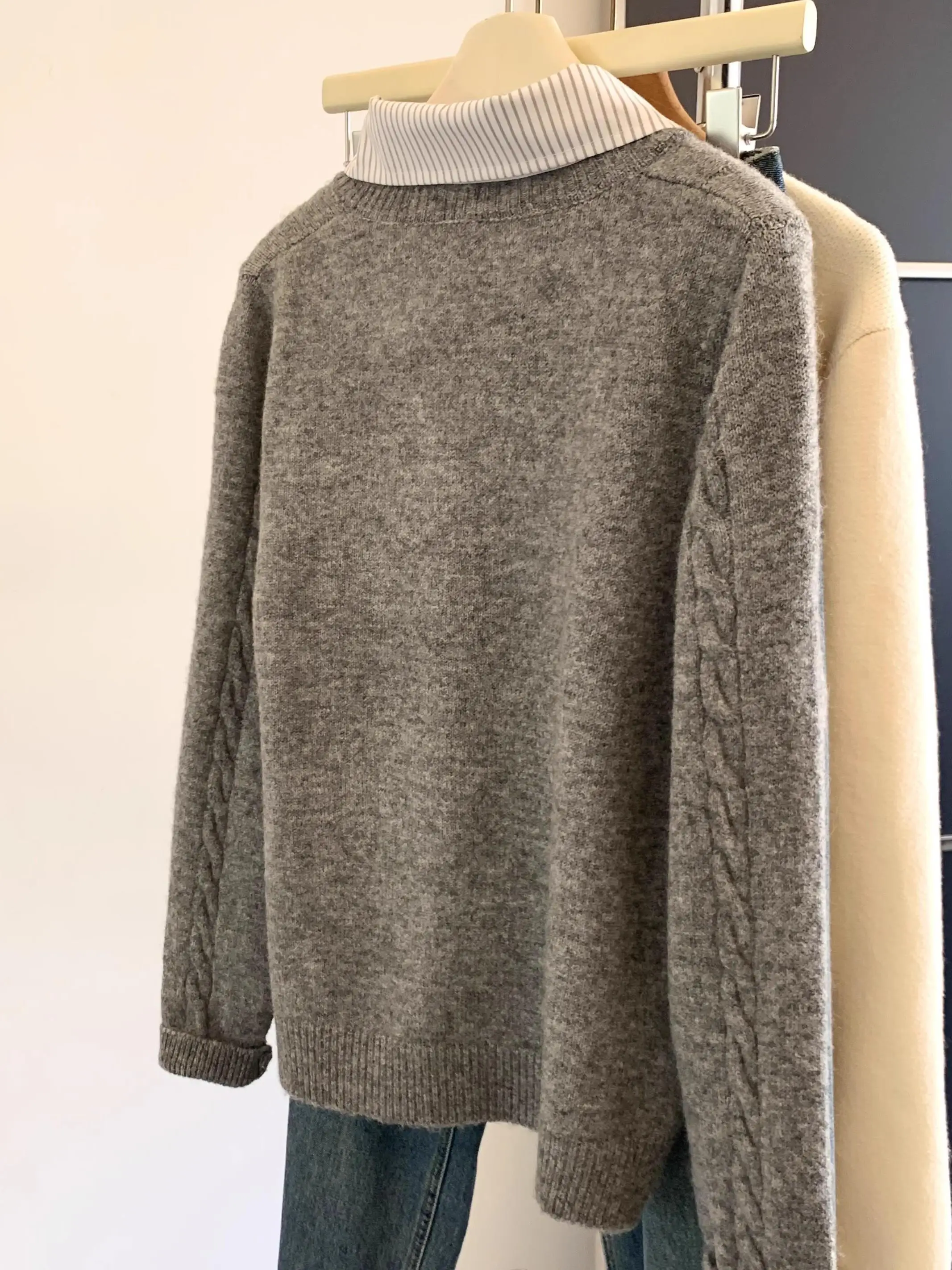 Women's Loose Knitted Sweater  - đánh giá và giá Embroidery Rose