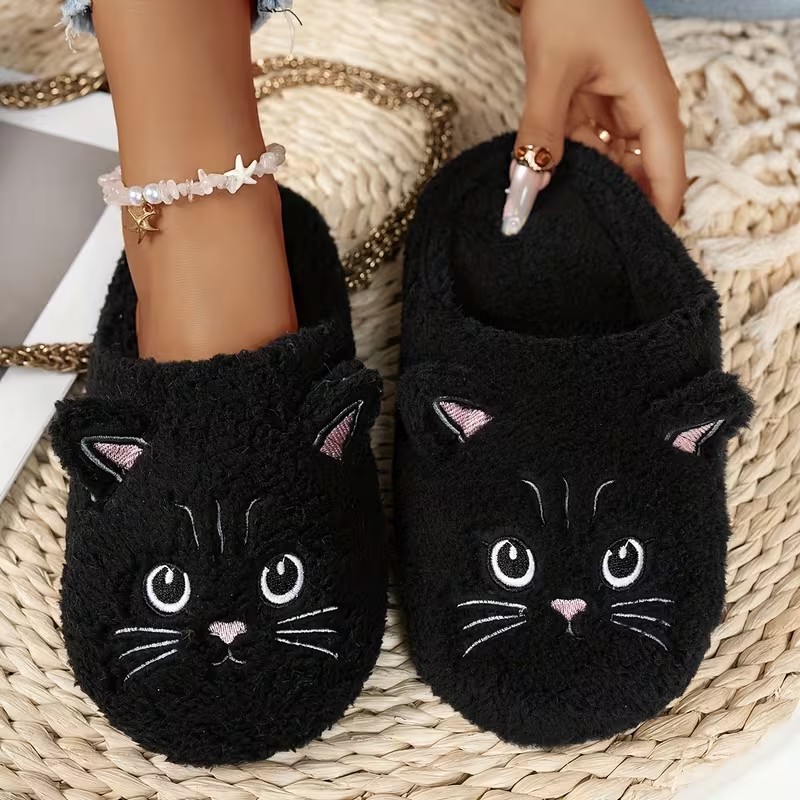 Cozy Unisex Plush Slippers wit - đánh giá và giá Embroidery Garments
